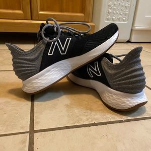 New Balance Women's Fresh Foam Roav V1 Running Shoe